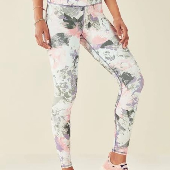 Fabletics Pants - Fabletics Mid-Rise Printed PowerHoldÂ® Legging